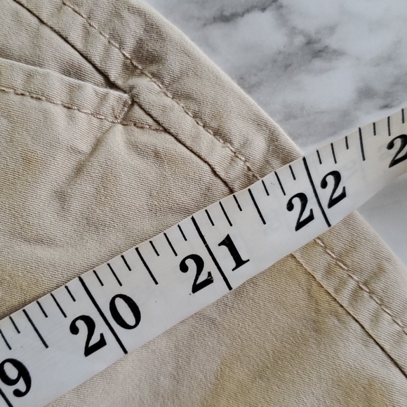 Old Navy twill shorts size 12 - Picture 8 of 9